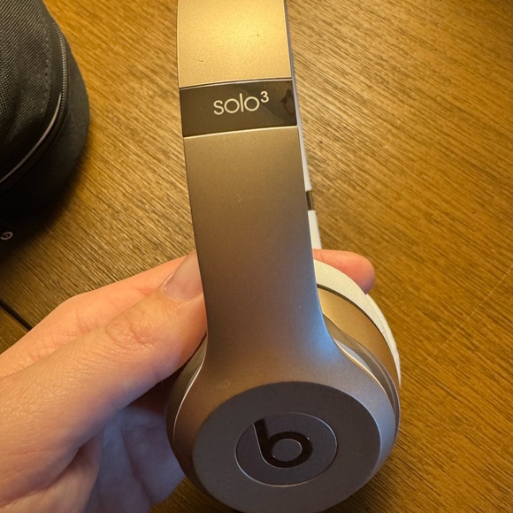 Beats by Dre Solo3 On-Ear Headphones - Metallic Gold